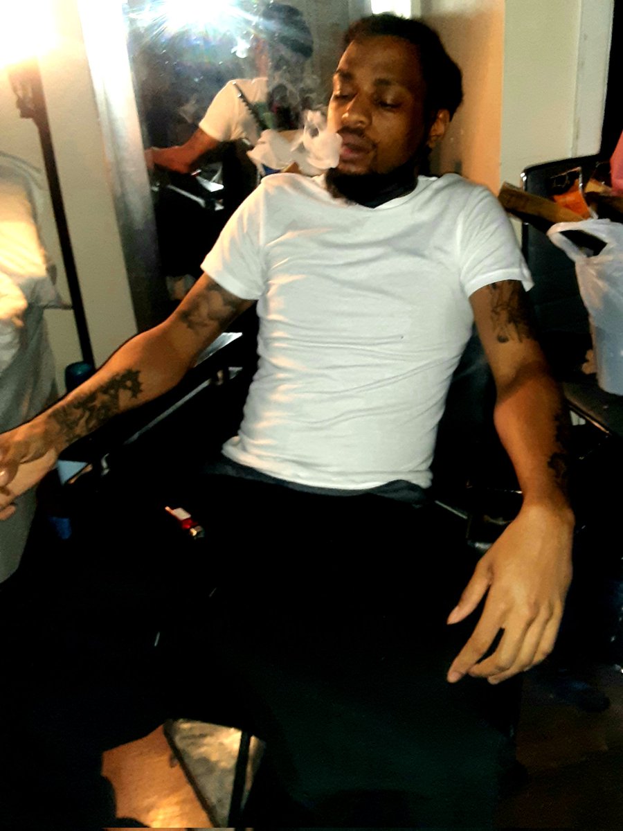 mo_city_playa's tweet image. I was raised in the era of real niggas where them old heads pulled us to the side kept it real wit us 🤞🏽👌🏽👌🏽👌🏽#3Pvision