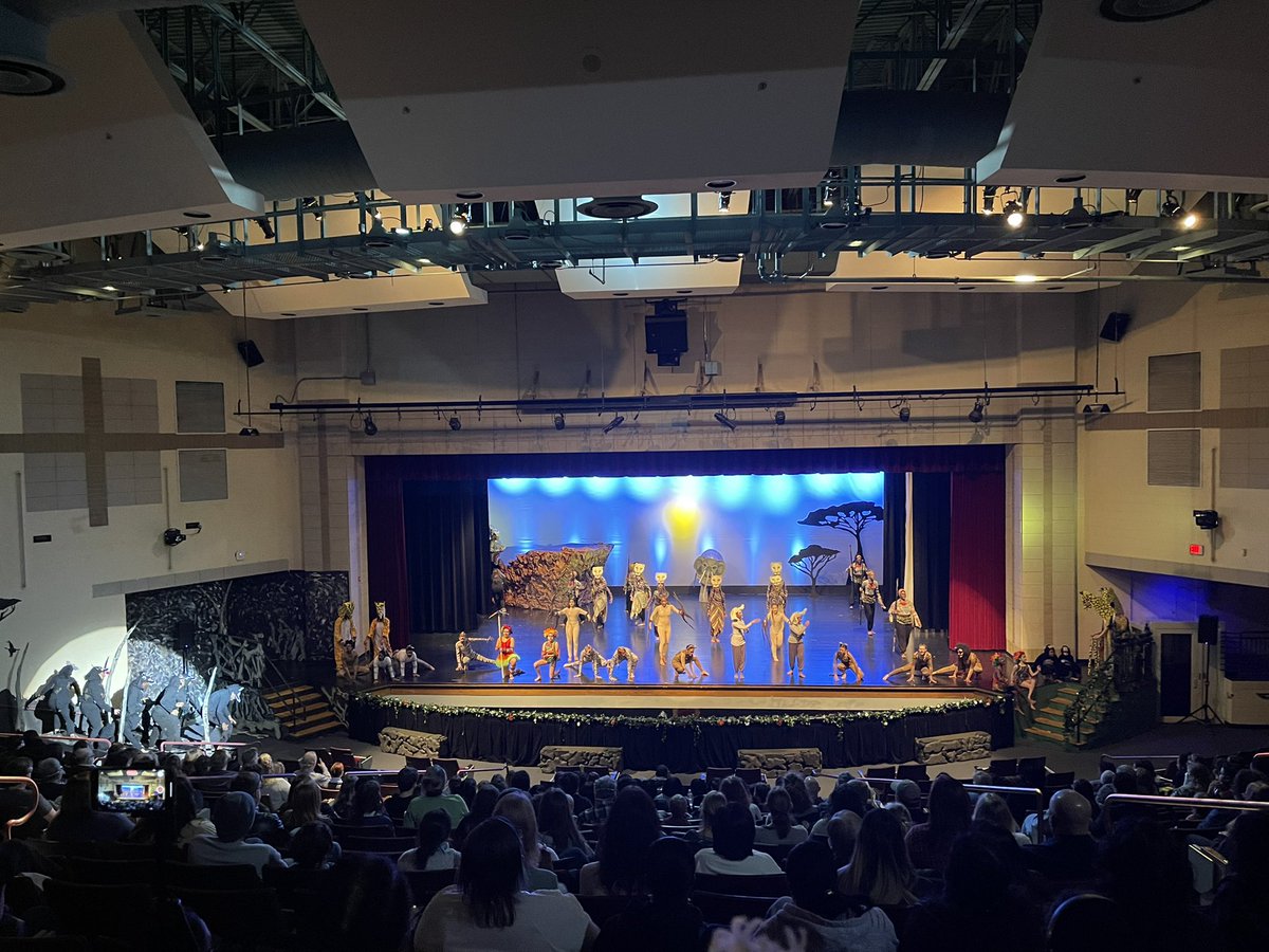 nwhsdrama's tweet photo. Lion King - Last Performance https://t.co/lSdQvLsIAF
