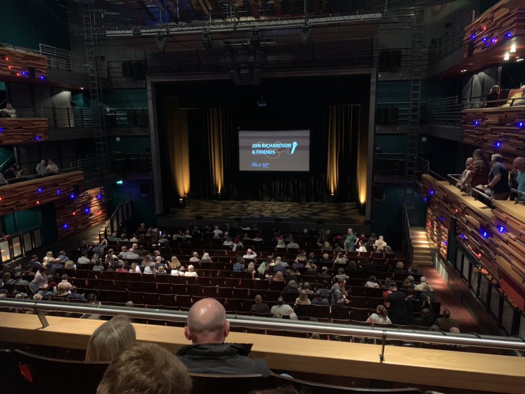 Ready for @HywoodMartin to enjoy his long awaited night <a href="/TheWaterside1/">Aylesbury Waterside</a> with <a href="/RonJichardson/">Jon Richardson</a> and friends. Been too long coming but here’s to a great fundraising night for <a href="/MDUK_News/">Muscular Dystrophy UK</a>