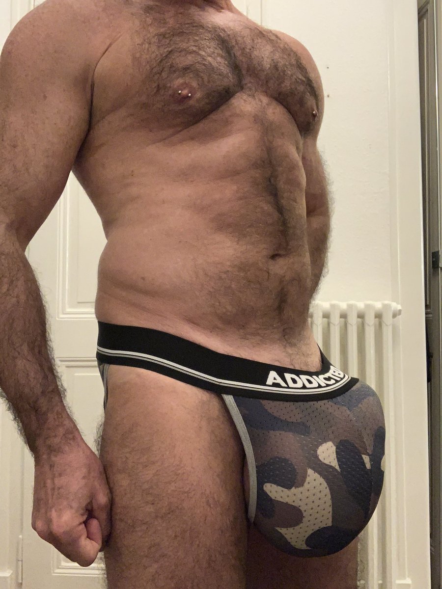 dick4dick2002 tweet media