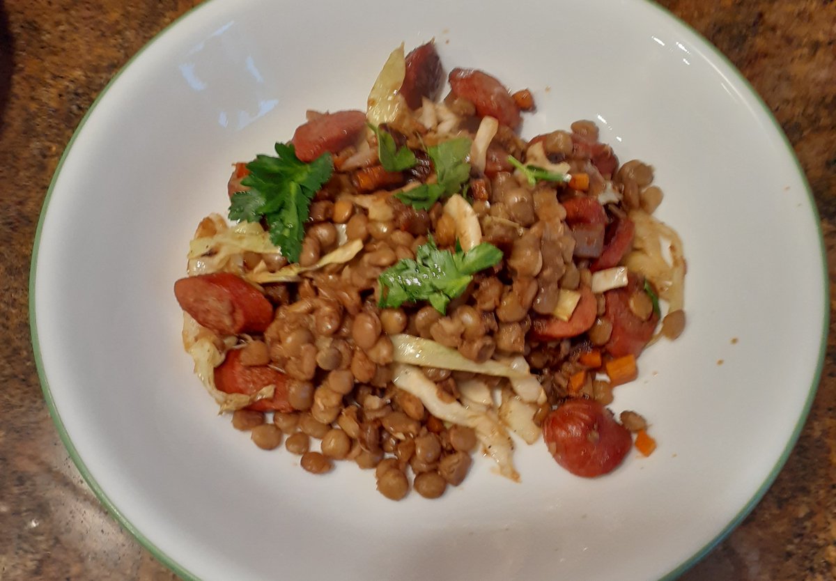 OhYouCook's tweet image. Something classy to do with #hotdogs instead of shoving  'em into rolls bit.ly/36w3JBK #delishdinner #kosher #kosherrecipes #weeknightmeal #lentils
