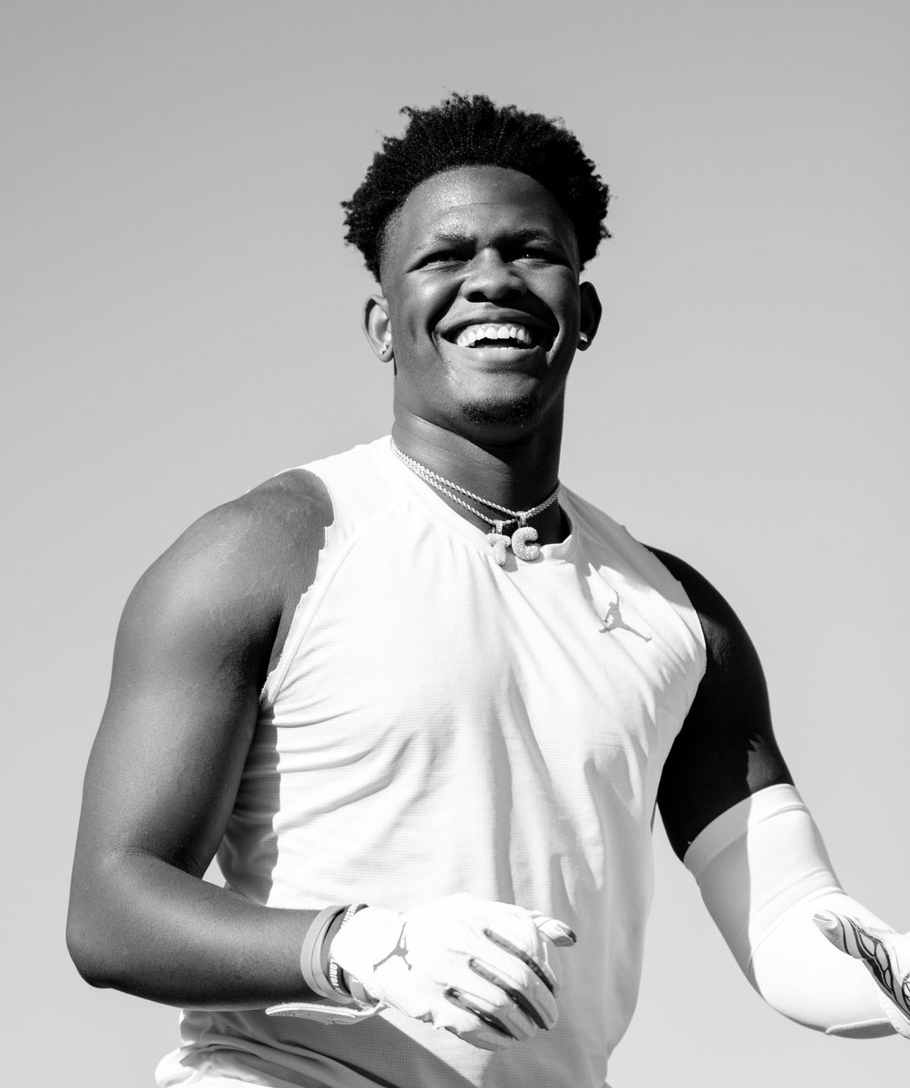clifftayloriv's tweet photo. Mood being back in the 704 on wednesday :) #CLTMade https://t.co/49BgJ06ila