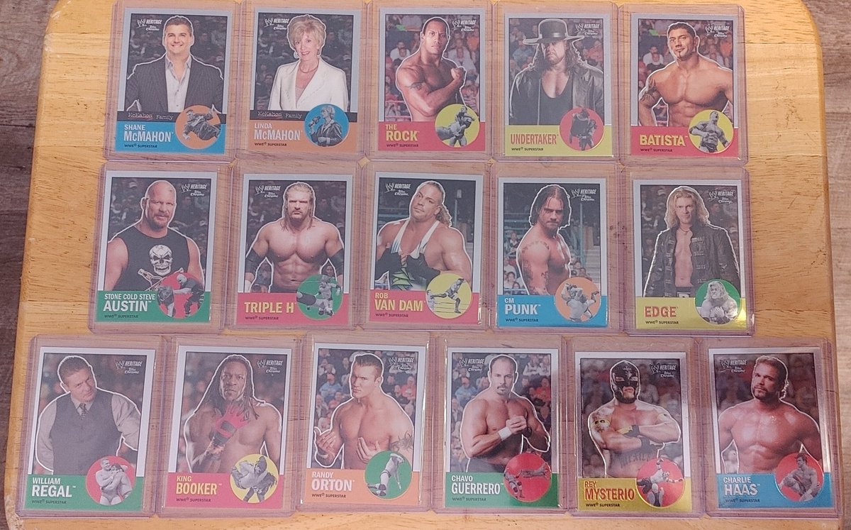 rasslinfan4life's tweet photo. Progress so far with my favorite wwe set of cards 2007 Heritage Topps Chrome #thehobby #ThankYouTripleH #wwe #topps #wrestlingcards #cardmark https://t.co/lAQV05zXzz