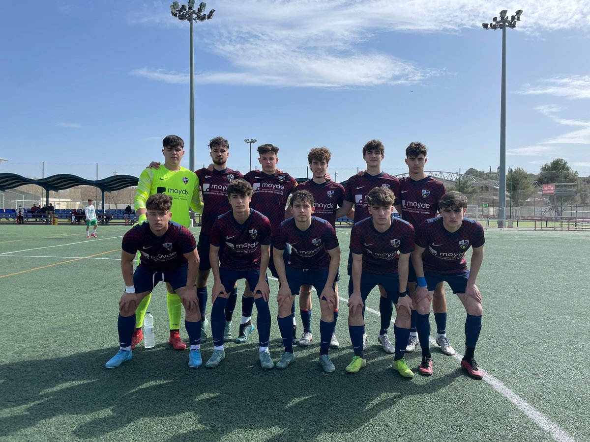 👑 ¡L Í D E R E S! 👑

Los azulgranas vuelven a encabezar la tabla en solitario con su segunda victoria consecutiva. Siguen invictos a 10 jornadas para el final de la competición. ¡Vamos!

✅ #LigaNacional
SDH Juvenil A 3️⃣-0️⃣ El Olivar
⚽️ Puente, Luna y Taboada

#CanteraSDH 🔵🔴