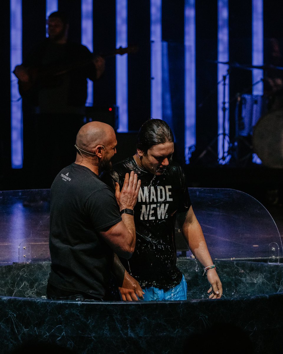 ZWilly_coach's tweet photo. Tackles, Forced Fumbles and Sacks make a difference but a life in pursuit of Jesus is a game changer! Excited for your journey ahead @colyn_moore https://t.co/0ZYDDwYajP