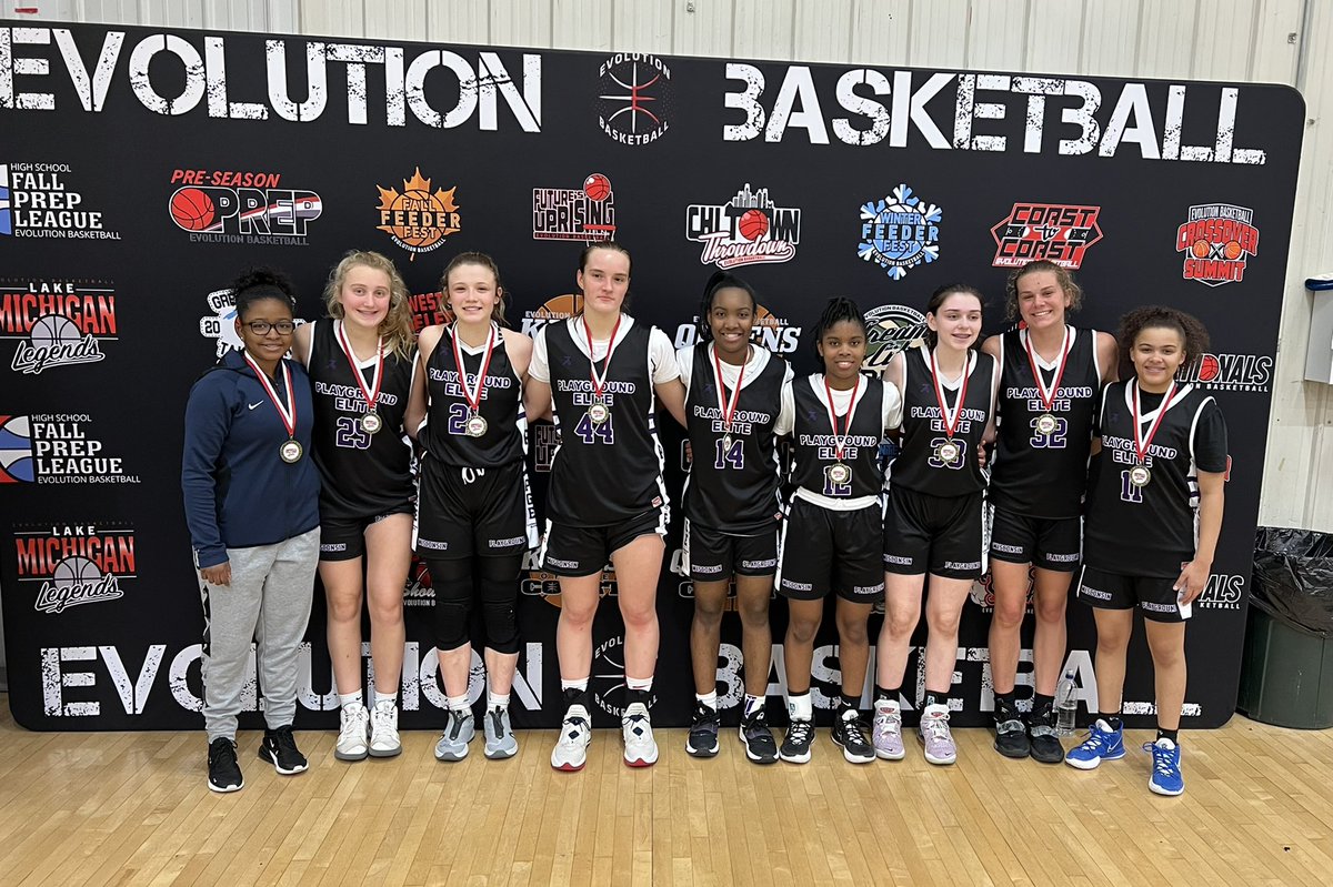 WIPGEGirls's tweet photo. Congratulations to Wisconsin Playground Elite 2025 winning the @Evo_Hoops Lake Michigan Legends tournament in 16U Girls D1 competition this weekend at Center Court in Waukesha! Great way to start our spring/summer season! 🏀💜🏆 #TheFuturePlaysHere #EvolveWithUS @exposurebball https://t.co/lmIeK24ruU