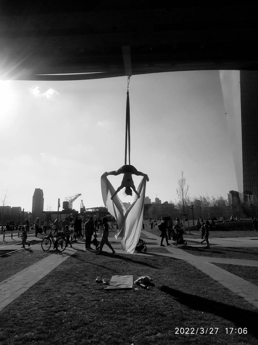 vonostend68's tweet photo. frankfurt/hafenpark. https://t.co/tJlVhCouxw