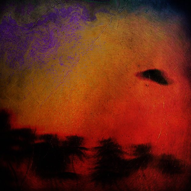 NEW MUSIC

“HUMAN FORM” FEAT. <a href="/rahiemsupreme/">Roll cage Ra</a> 

PRODUCED BY <a href="/ohbliv/">Brohbliv</a> 

BC: lynclone.bandcamp.com/track/human-fo…

YT: youtu.be/zFAxTS-8ZmA

LET THE STORM BEGIN