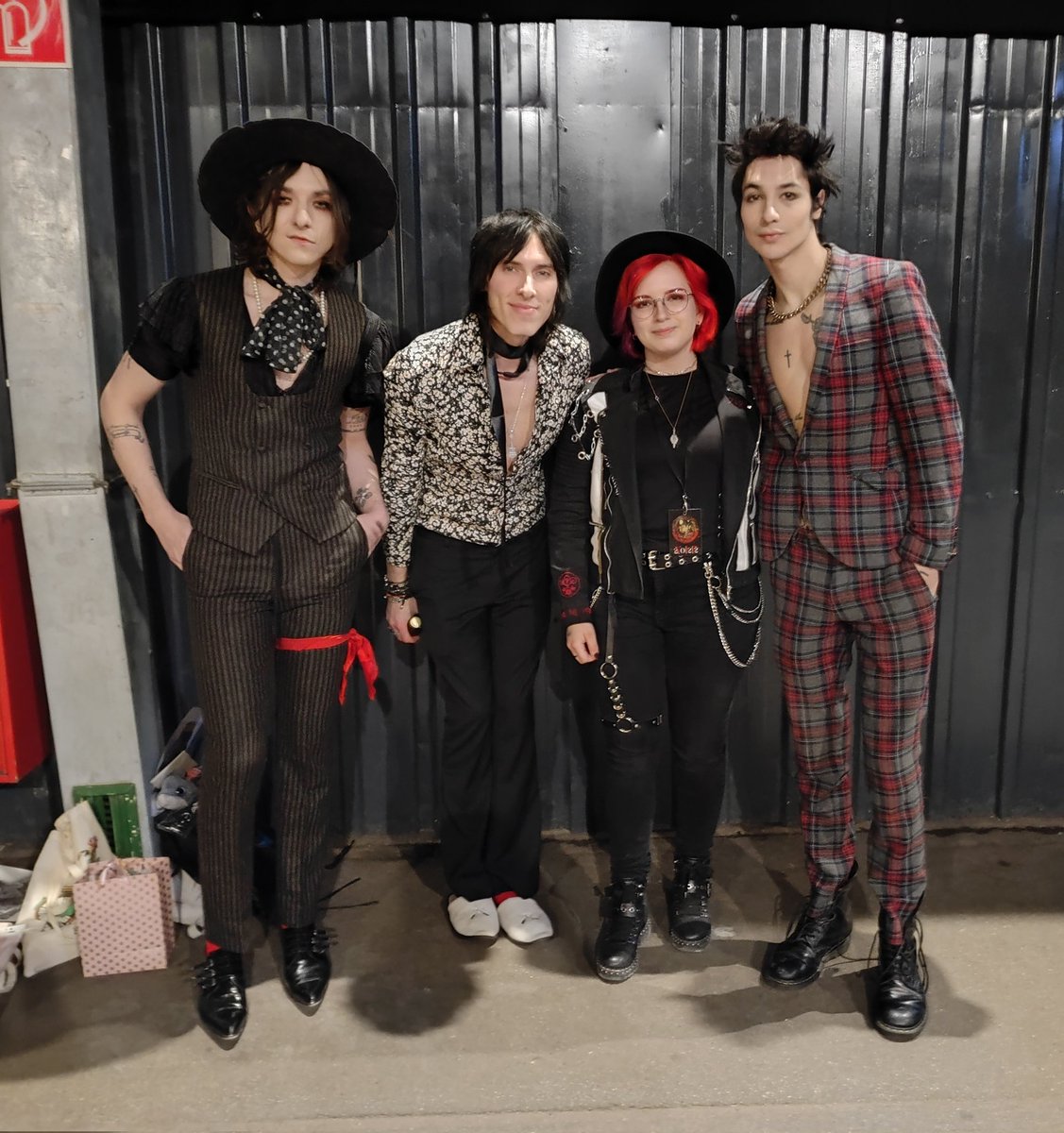 Michelle_Emmina's tweet photo. The show yesterday was so hot, my phone literally overheated at one point!
You are just getting better and better every time and it's so nice to see you enjoy doing these shows 😌 Thanks for being amazing @PalayeRoyale ❤️ #palayeroyale #sotrc https://t.co/AR4KxiTo3R