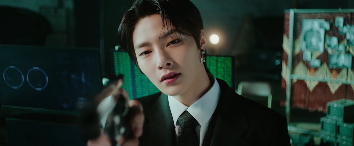 YJGL00KS's tweet photo. —— 땡. https://t.co/IBMnDQI7cu