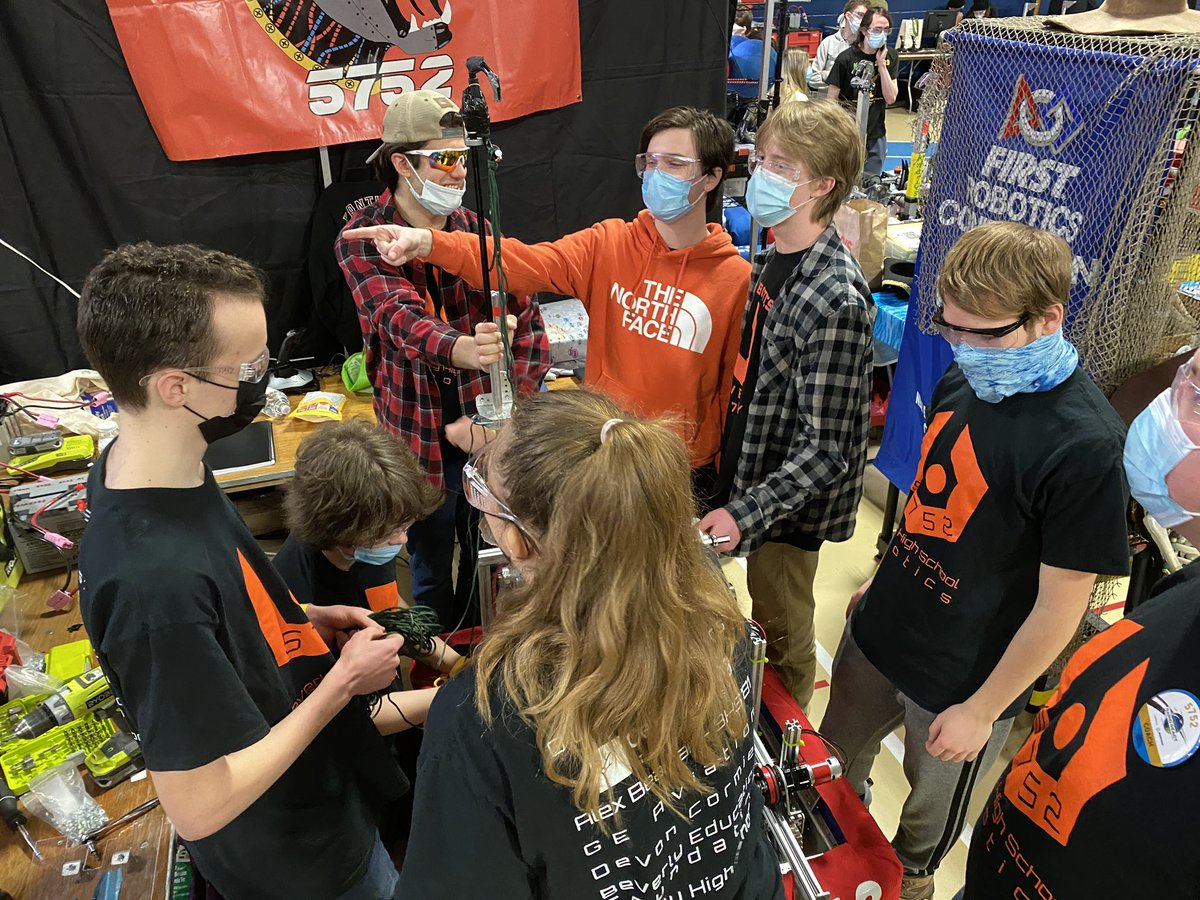 frc5752's tweet photo. Alas - our official 2022 FRC season has come to an end.   Thankyou to Our support ers: @AlexBeaman62 @BevEdFoundation @Beverly_High to name a few.   This amazing team had a great run with many bumps and challenges that they overcame!  Kudos to them! https://t.co/LPiNRv36i3