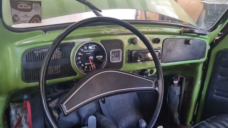 AutoMeter's tweet photo. This 1971 Volkswagen Beetle is sporting its Sport Comp tachometer🏁
#superbeetle #airedcooled #volkswagom #germanlookbeetle #vw #superbeetle #customcars https://t.co/uQzVrSTiF0