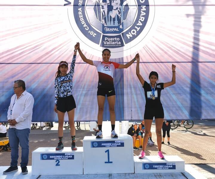Seapal_Vallarta's tweet photo. Concluimos con gran éxito la XX Carrera Recreativa.
Guadalupe Jazmín Águilar Corona se llevó la victoria en la rama femenil, mientras que Iván García Quintero, hizo lo propio en varones.
¡Muchas gracias a todos los participantes!
Nos vemos el Próximo año
#CuidalaUnChorro https://t.co/v7pR98hPxb