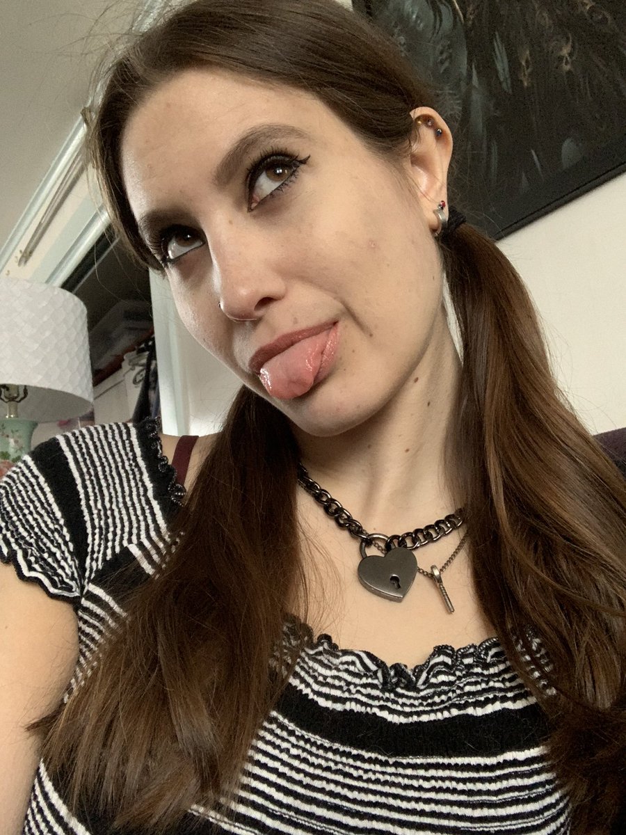 fletchy803MSP's tweet photo. I love my nose piercing https://t.co/I9WRDWhiGL