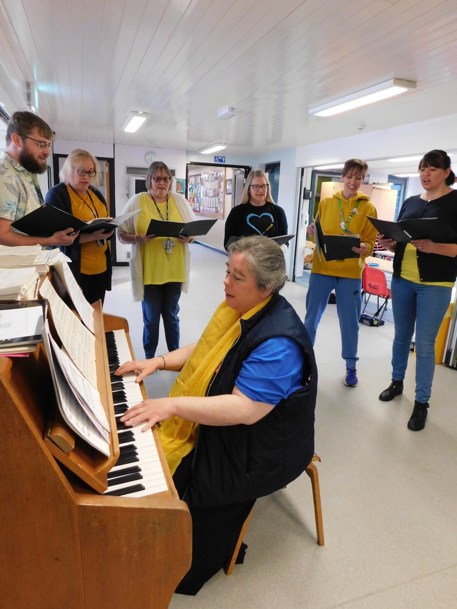MarthamAcademy's tweet photo. 'Music for Ukraine' was played or sung throughout the whole of Friday from the staff choir starting off at 8.15 and finishing with the whole school singing 'Heal the World' Thank you Miss Wright for organising a very poignant event for all @NorwichSOS #Peace #community https://t.co/QsZmkCrnd3