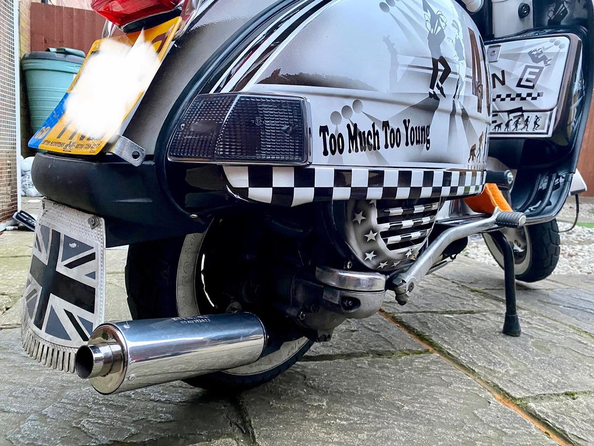 C_W_O_L's tweet photo. SimoNOISY gone &amp; put a Stirling 1 on

Sounds so much better &amp; actually feels like it’s got more compression #cwol #casualwayoflife #vespa #2tone https://t.co/aOPRduY8RM