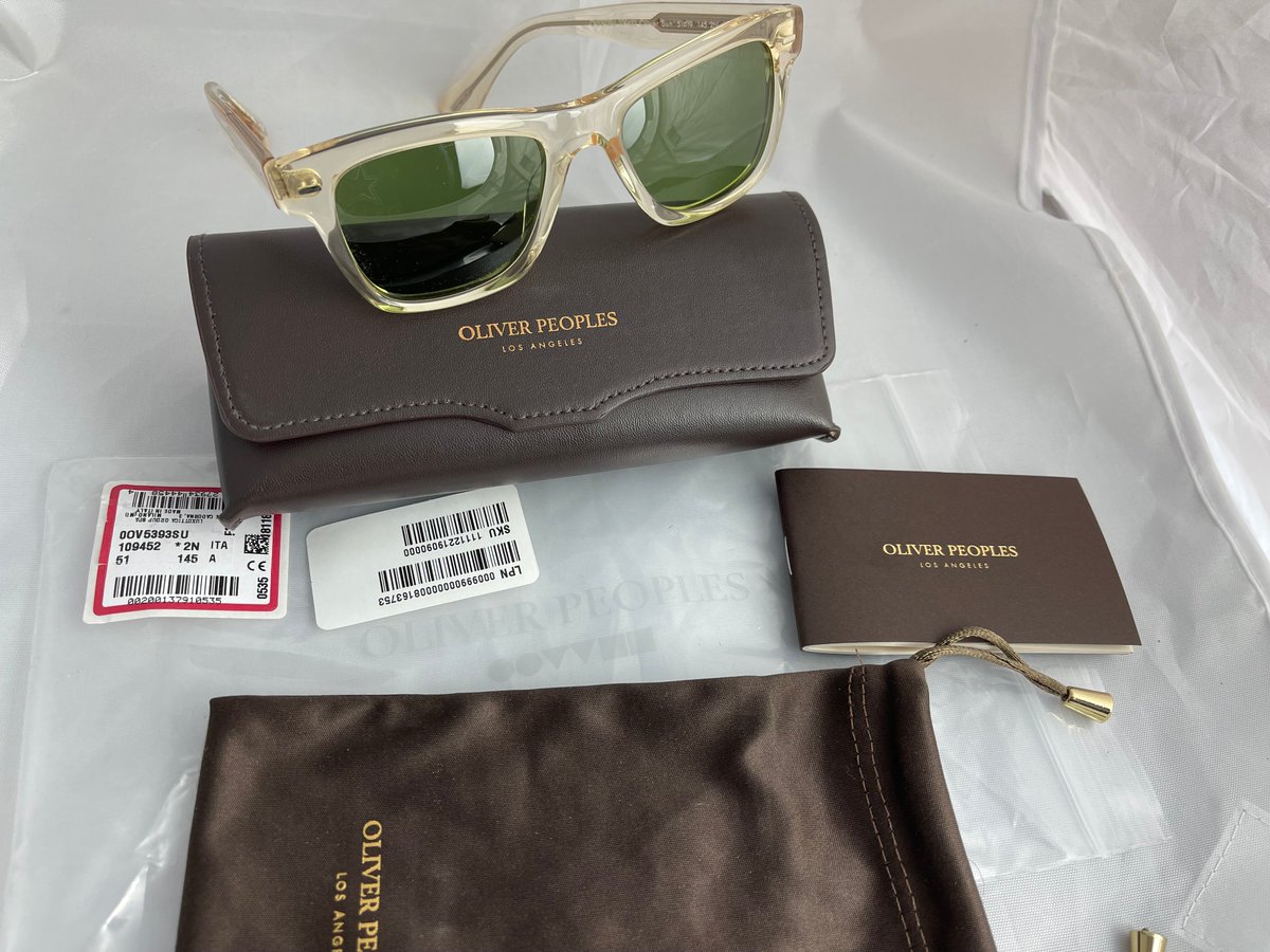 ShadeRevStore's tweet photo. New Oliver Peoples Oliver Sun OV 5393SU 109452 Buff  Green Glass lenses 51mm 175.99 #OliverPeoples https://t.co/dgJ2LaYLlO https://t.co/D2lEymukAo