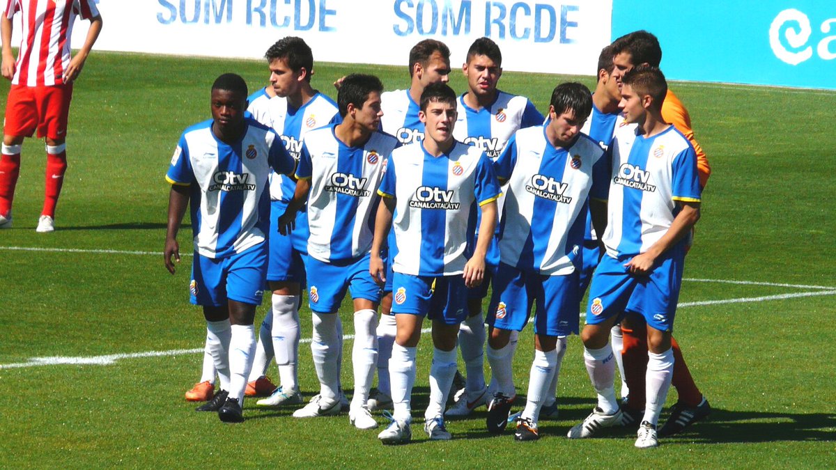 rcdestats1's tweet photo. 🏆 El Juvenil del #RCDE volverá a jugar unas semifinales de #CopadelRey DIEZ años después de hacerlo por última vez.

En aquella ocasión los chicos de @danipoyatos se clasificaron para la final al eliminar al Atlético de Madrid en semifinales. https://t.co/tdAj9EDIk1