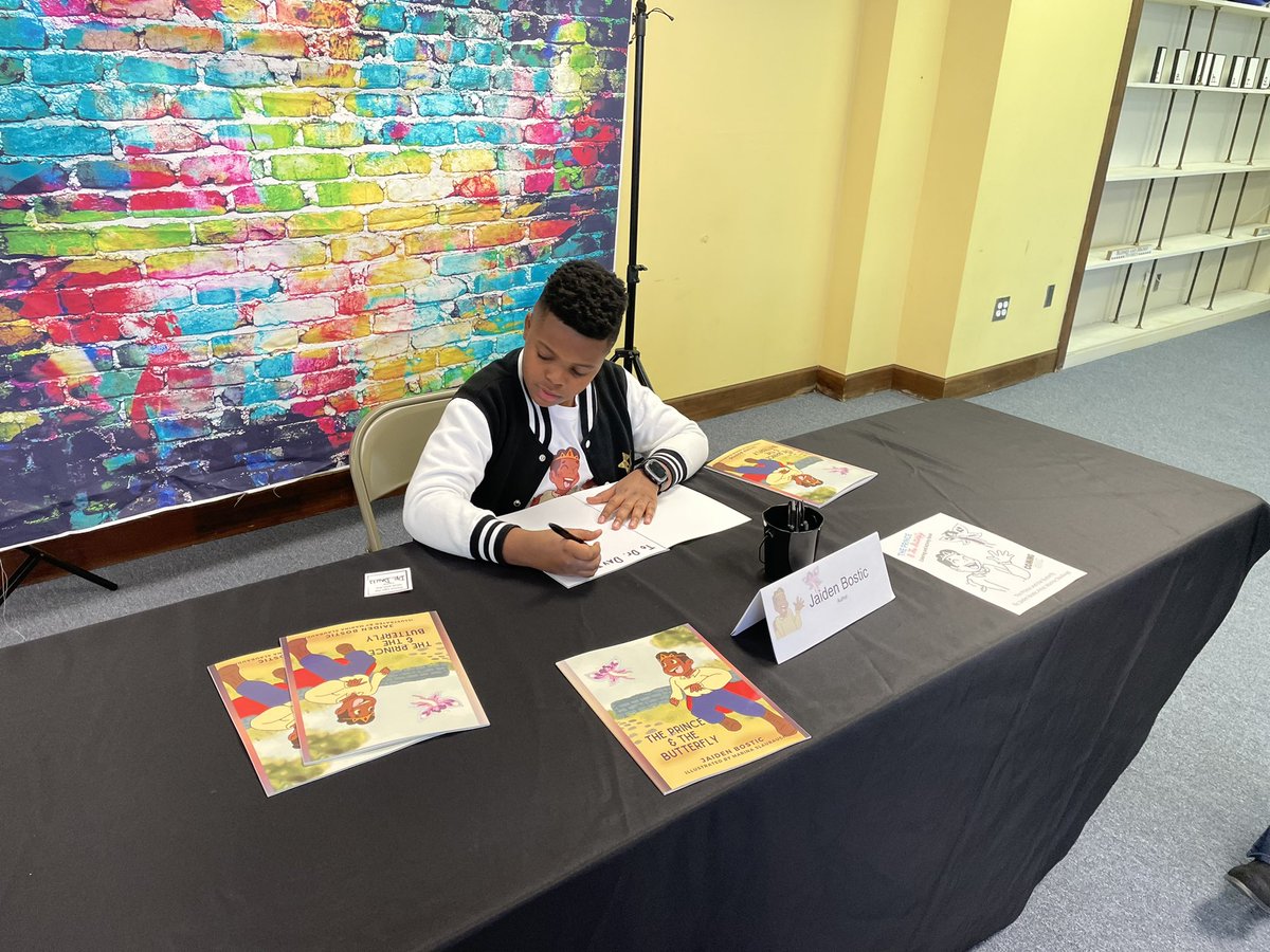 DrBaronDavis's tweet photo. Meet @JaiBostic a 5th grader in @RichlandTwo who has just wrote his first book. I was honored to support him at his book signing. Literacy is near &amp; dear to my heart. As a child I struggled as a reader. As an educator I encourage scholars to read &amp; write daily. #premierstartshere https://t.co/G2zPT0UOIe