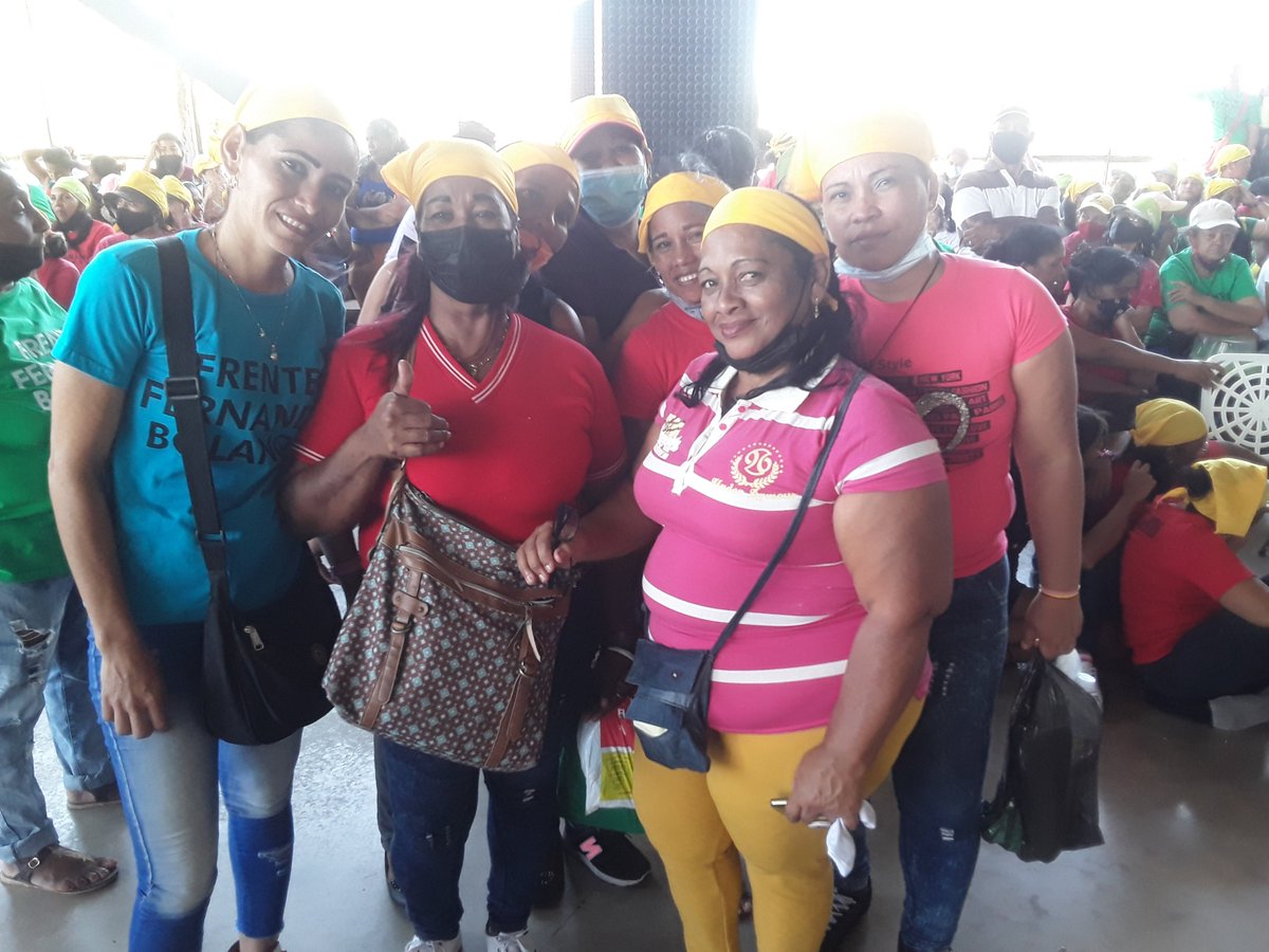 SucreCnae's tweet photo. Desde la Gran Base de Misiones "Hugo Chávez" ubicada en el Polideportivo Félix Lalito Velásquez de Cumaná, se llevó acabo la mañana de este sábado, la celebración a las mujeres luchadoras pertenecientes al Cnae Sucre, con motivo del Día de la Mujer https://t.co/FXLjF1DAFT