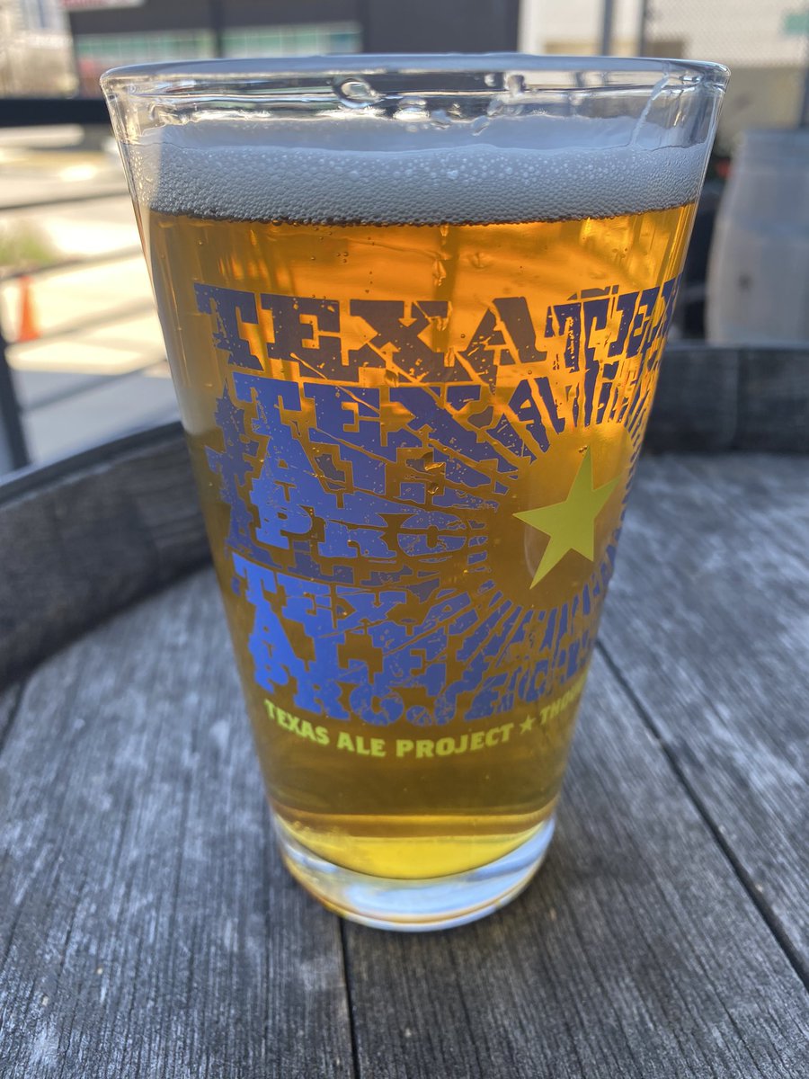 TriMeOn's tweet photo. Dallas, I am in you...
Jack Rabbit in my mouth @TexasAleProject 
#sundayvibes #DalDalHappiness #Dallas #TexasAleProject https://t.co/TT1JLXU0fq