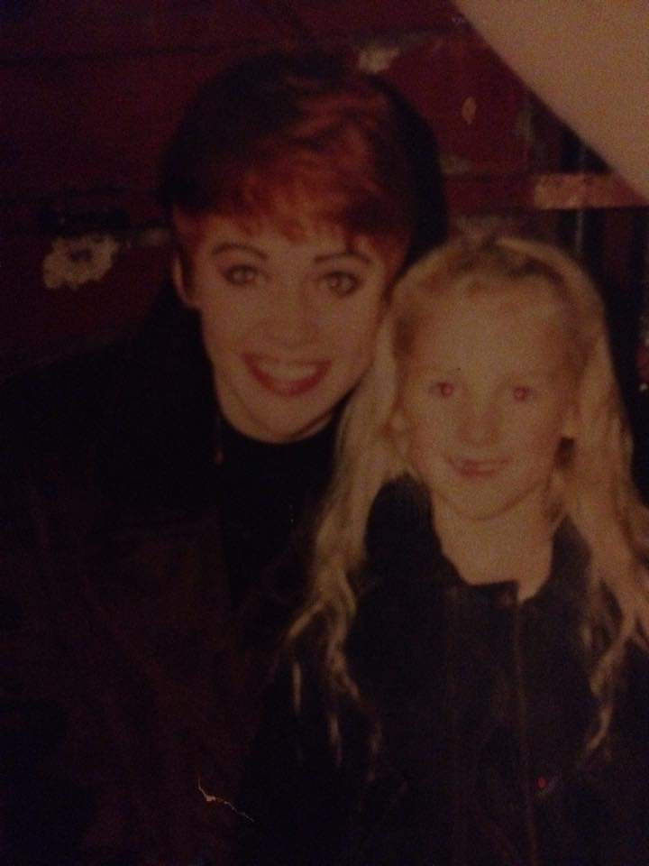 Heres a picture of me with @LinziHateley the woman who inspired me to sing! 2 weeks until Viva La Diva, with the North East's leading ladies will I sing a song from Joseph? Book to find out! stagestubs.com/gb/unique-arts…