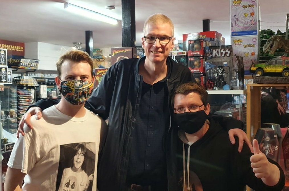 StarWarsSession's tweet photo. Ross Sambridge - Snoke's body double in The Last Jedi. He's rather tall.

#starwars #snoke #thelastjedi #nerdbase #shpoll22 #shpoll22 #starwarspodcast https://t.co/JL8cyAbs5e