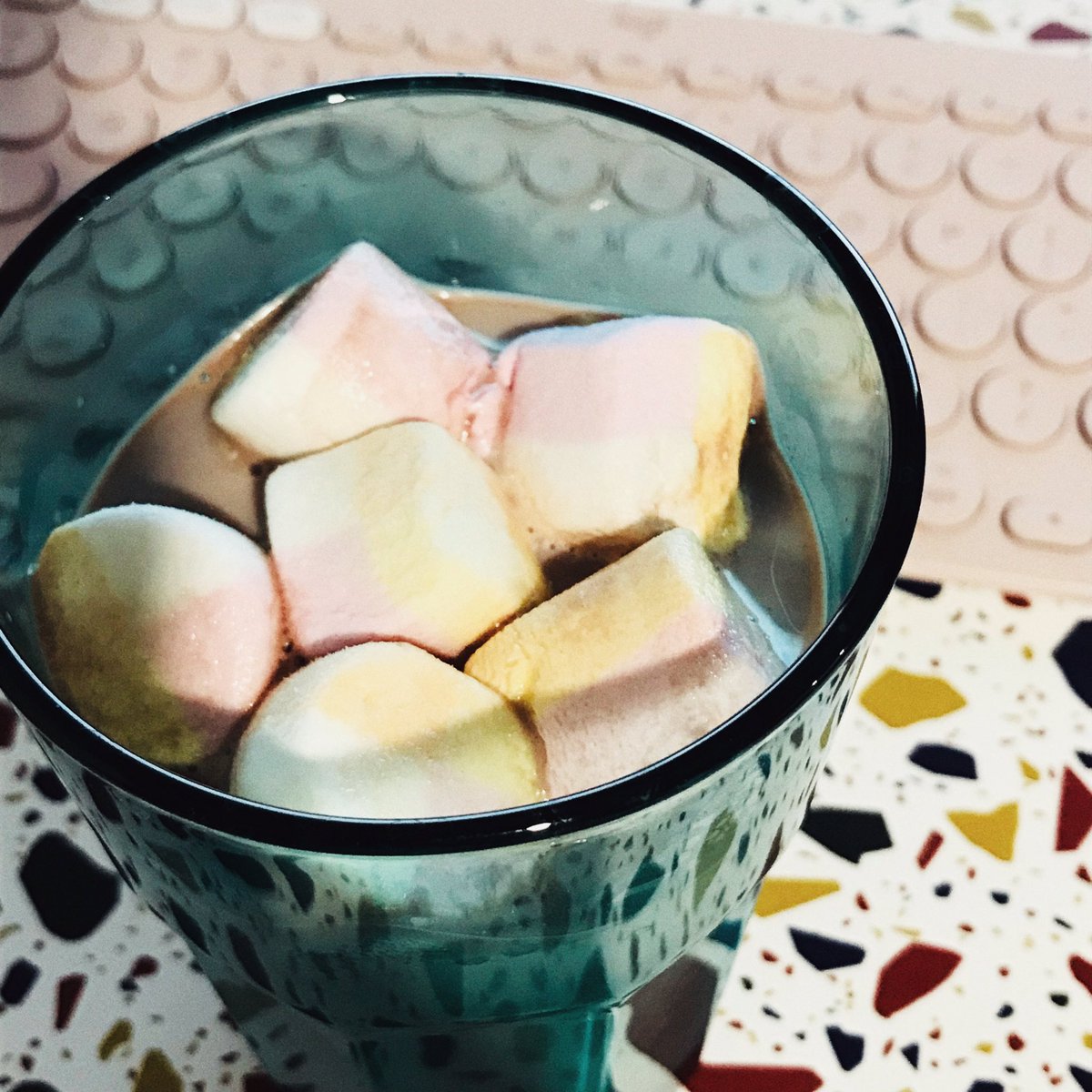 sad_slov's tweet photo. @sunnynataa тогда это вечер 🥛🍫~ https://t.co/dpedXqHhQ0
