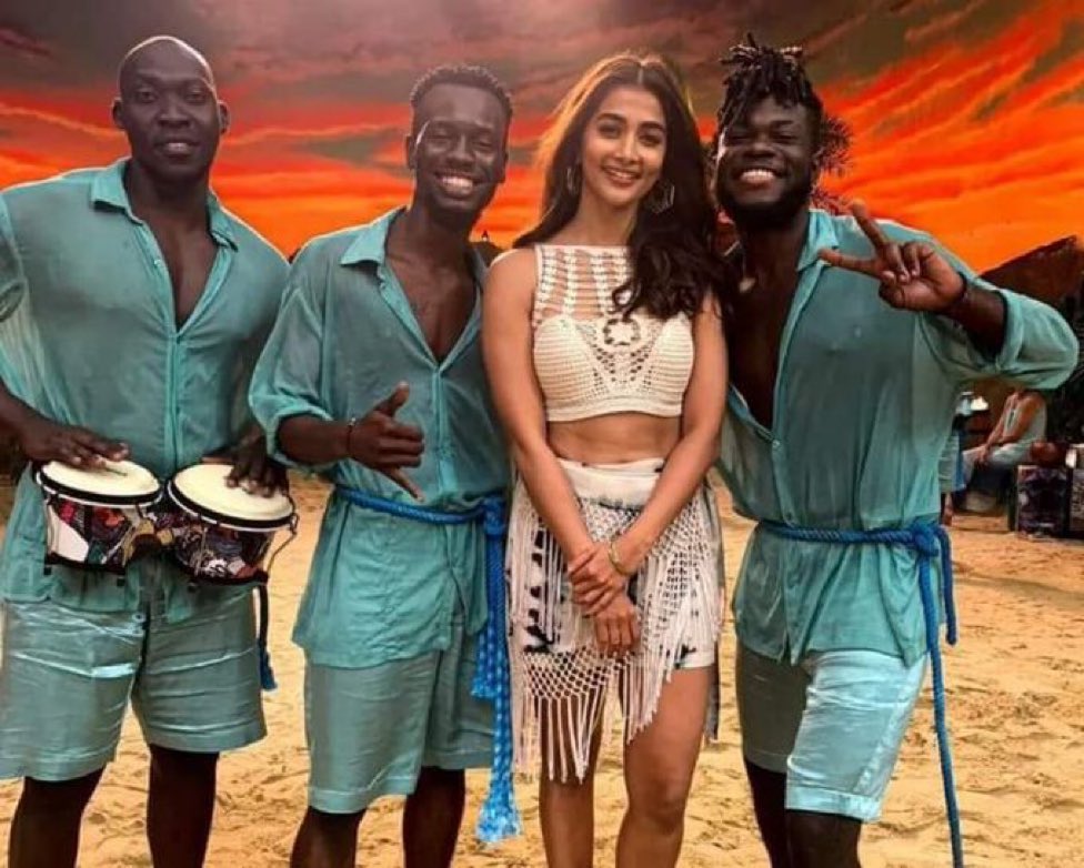 FO4ZD_YVgAEet58?format=jpg&name=medium