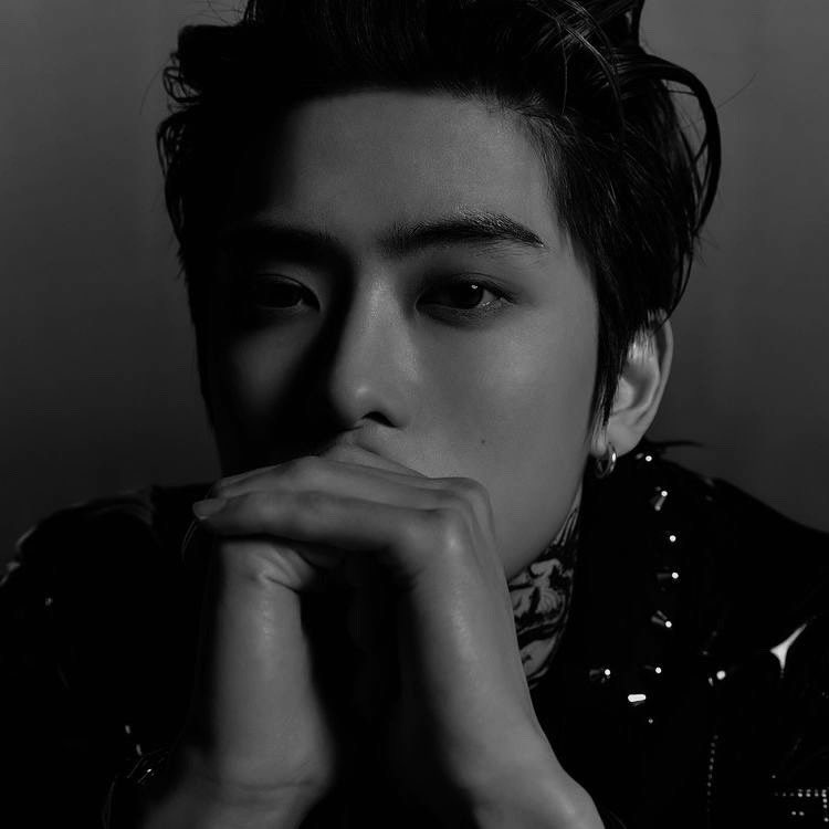 𝑹.𝑨.𝑩 tweet media