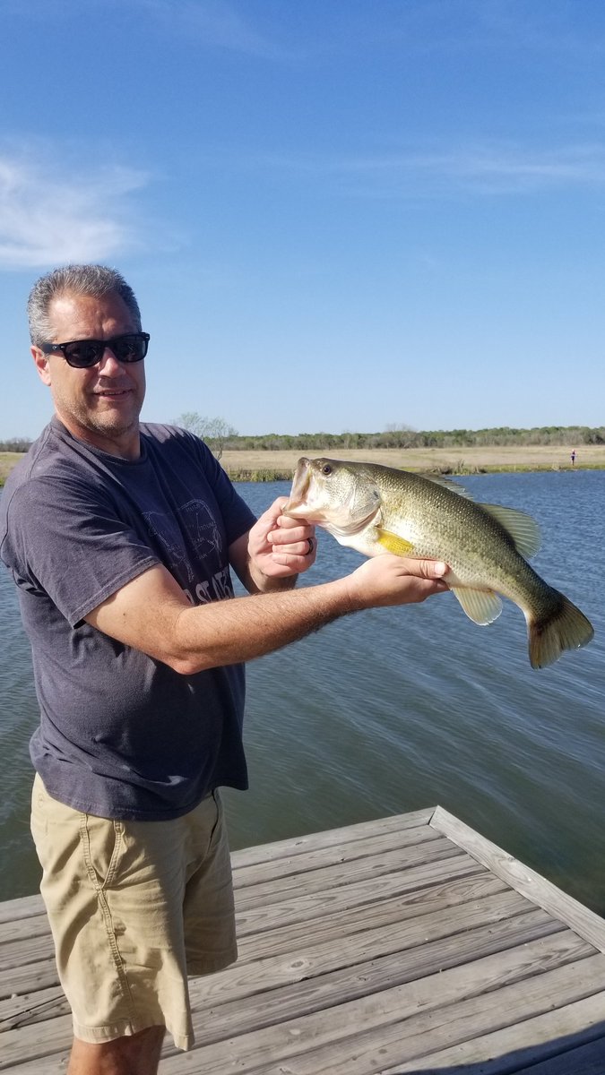 texpage_eric's tweet photo. Nice way to cap off the weekend! @googanbaits @googan_squad #watermeloncraw https://t.co/mLktqVPzZQ