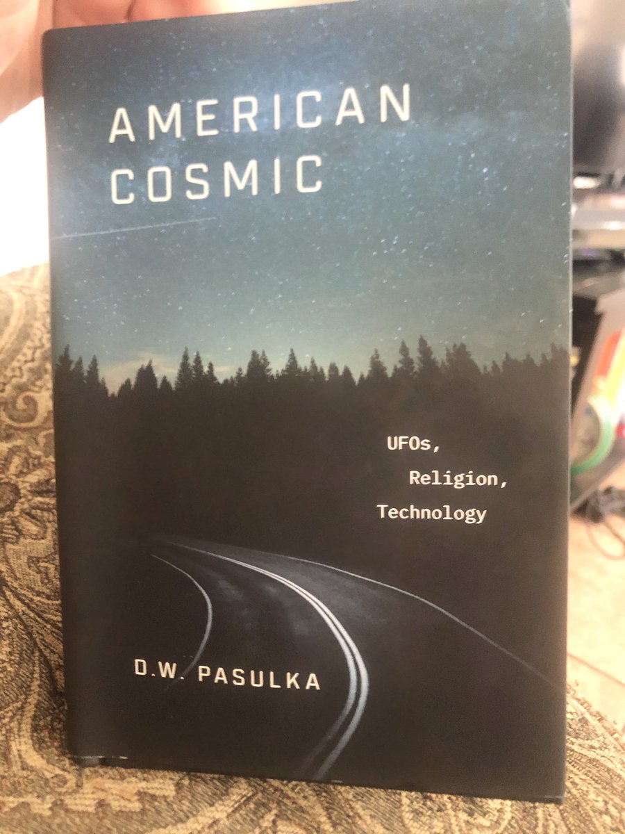 goodmorningufo's tweet image. I love your book @dwpasulka ! ❤️👽🌈❤️👽The first chapter references Fight Club! I once owned a first edition signed copy of “Fight Club”. This book is amazing too.... I am Jack’s lazy Sunday afternoon.... #ufotwitter #fightclub #americancosmic #uaptwitter #ufology #ufos #aliens
