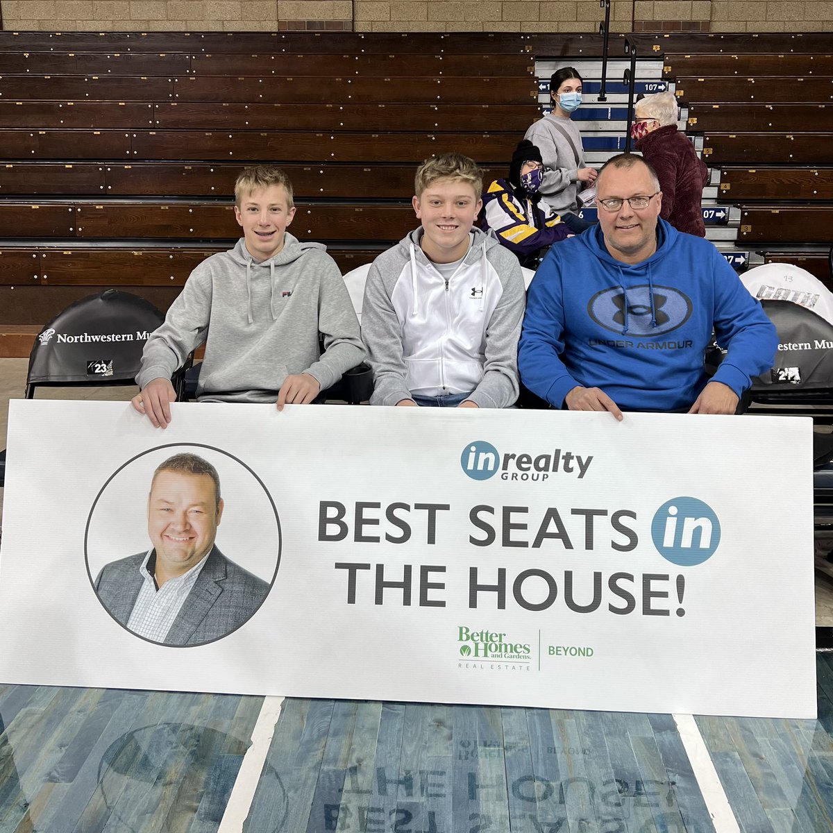 SFSkyforce's tweet photo. Congrats to Eric and family for being upgraded to The Best Seats In the House courtesy of @BrandonMartens https://t.co/h3xEBtx1KK