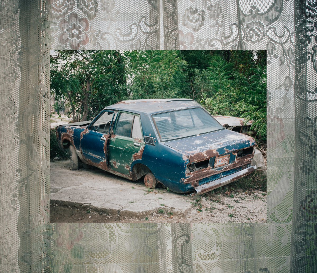 Youn ak lòt 
Delmas, Haiti

This series is titled "One with another" and documents a journey down a once familiar path.

#nftphotography #NFTphotographers #nftcollector #nftcollectors #NFTartwork