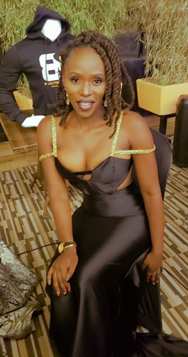 darling_shadia's tweet image. BEST CAKE PLUG ♥️ 
@cakes_darling  #CakeQueen #BPAWARDS @Beautiful_Pipo