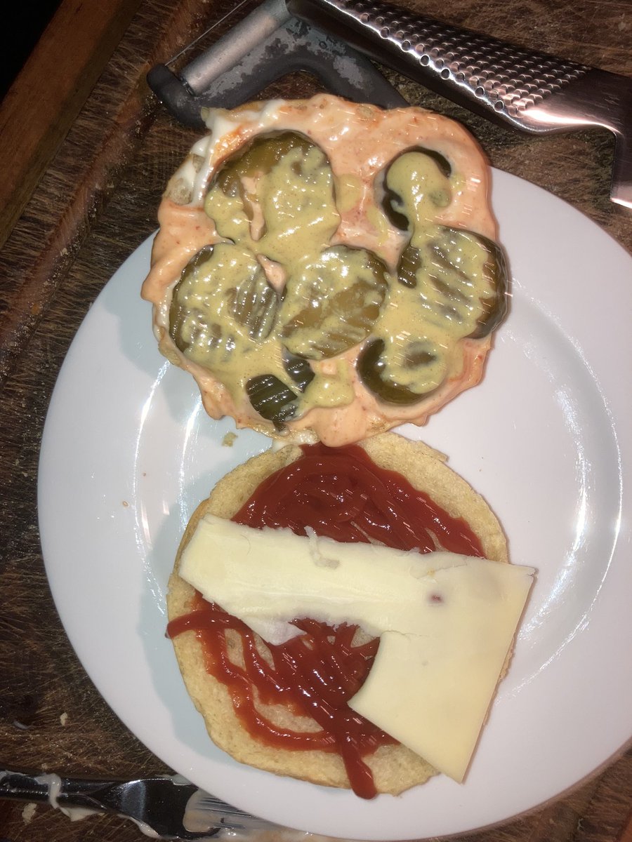 rasmuslystrup's tweet photo. Burgers burger https://t.co/DRQu9JCHqQ