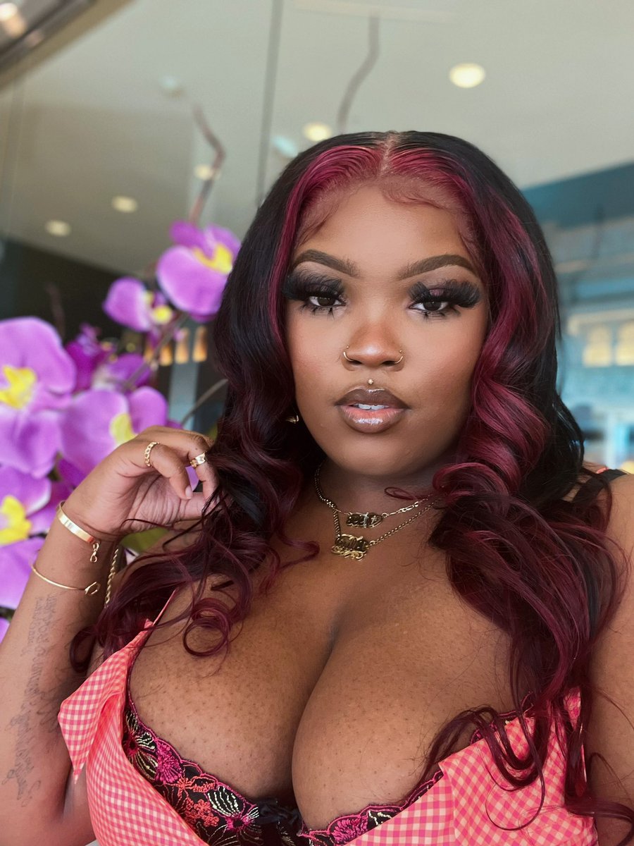 _ScottyMonroe_'s tweet photo. My girlfriend just π©πππ
Face card valid . Sexy mfcka ! #Mine #Est2018 https://t.co/4CYzQBzYtU