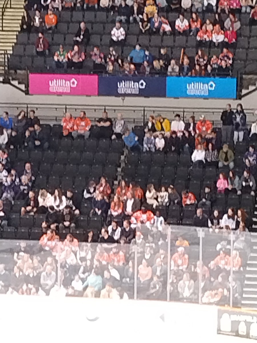 scuff7's tweet photo. Seriously Altrincham....yer can do better than that showing, considering most of the folks in the away block shown here are Steelers....
#morelikeashower https://t.co/PirlbvEysm