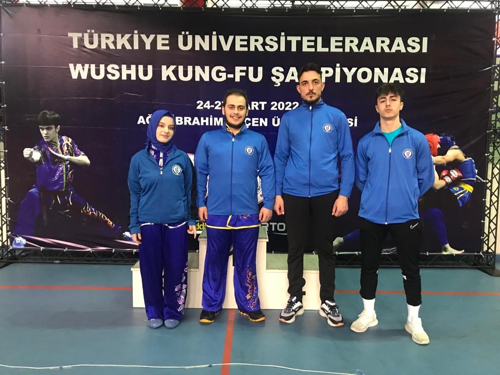 baruedutr's tweet photo. Üniversitemiz Spor Bilimleri Fakültesi öğrencileri Türkiye Wushu Kung Fu Şampiyonasında 6 altın, bir gümüş ve bir de bronz madalya alarak takım halinde birinci oldu.

@twfgovtr 

https://t.co/if5dLUMjPj https://t.co/tnp38m5suJ