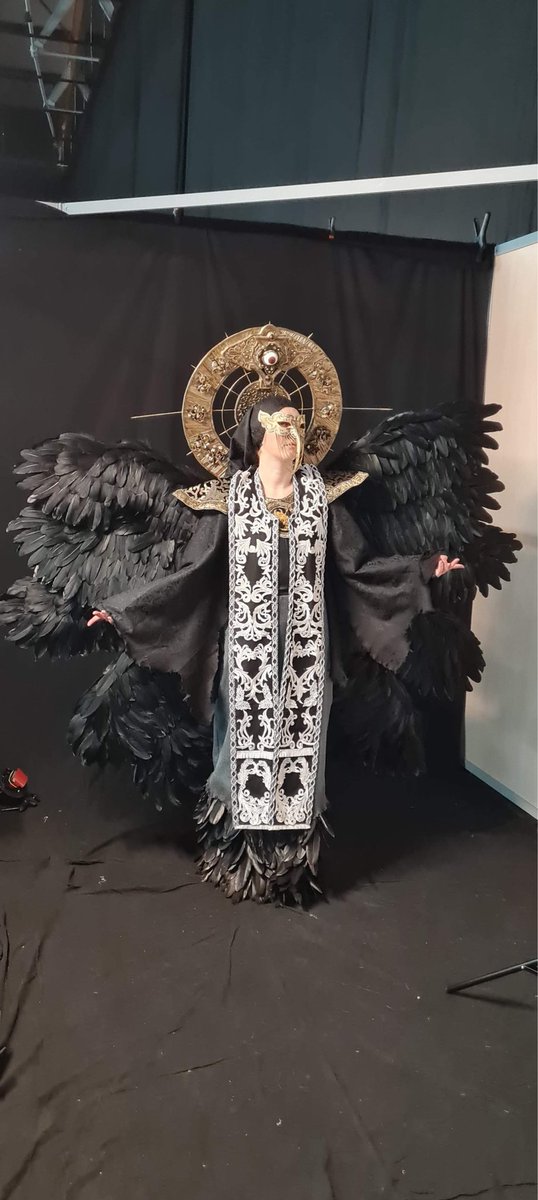 ResiEvilCentral's tweet photo. ⭐COMMUNITY SPOTLIGHT #4⭐

This week's Community Spotlight goes to the great, @Elexiana!

A fantastic cosplayer who recently created this amazing Mother Miranda cosplay.

Go show her some love!

#REBHFun #REBH26th #RECSpotlight https://t.co/rPYcqVEsDq