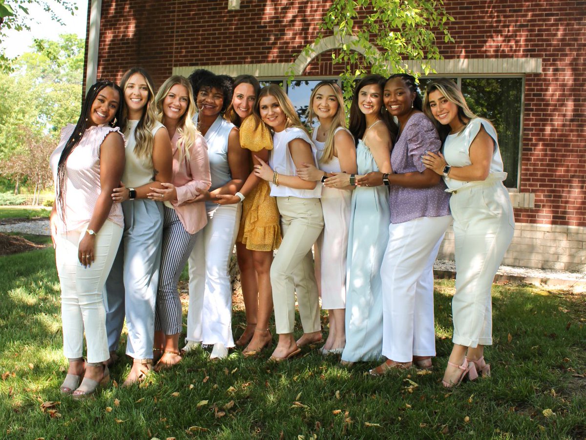 Alpha Chi Omega tweet media