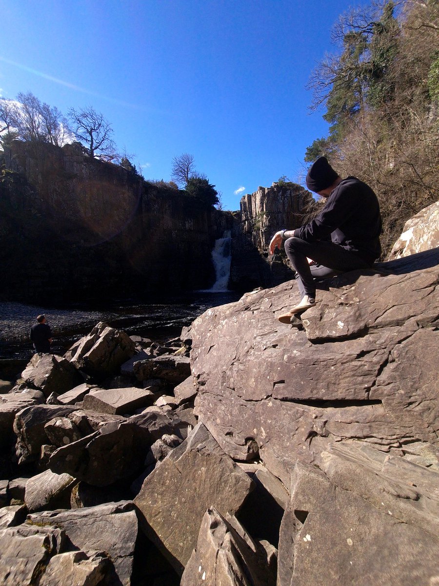 Wast30fSpac3's tweet image. High force was really nice, ft my dickhead chilling on the rock