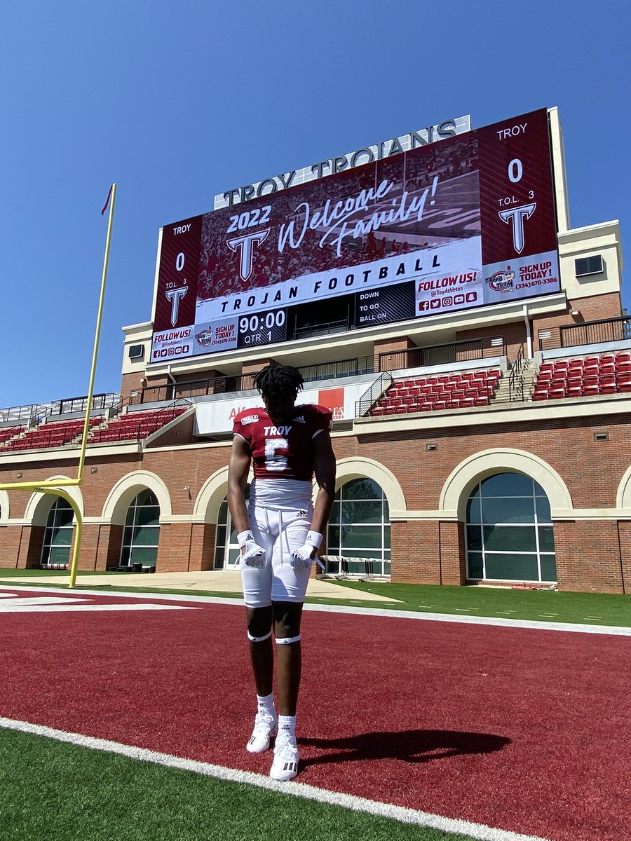 Had a good time at Troy yesterday ⚔️ and had a good talk with my guy <a href="/EvanMckissack/">Evan Mckissack</a> can’t wait to come back soon!⚔️<a href="/TroyRecruiting/">Troy Football Recruiting ⚔️</a> <a href="/CoachJonSumrall/">Jon Sumrall</a> <a href="/CoachCraddock/">Joe Craddock</a>