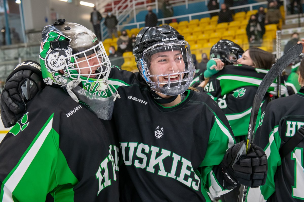 That bronze medal feeling 🙌

#HuskiePride | #PowerOfThePack