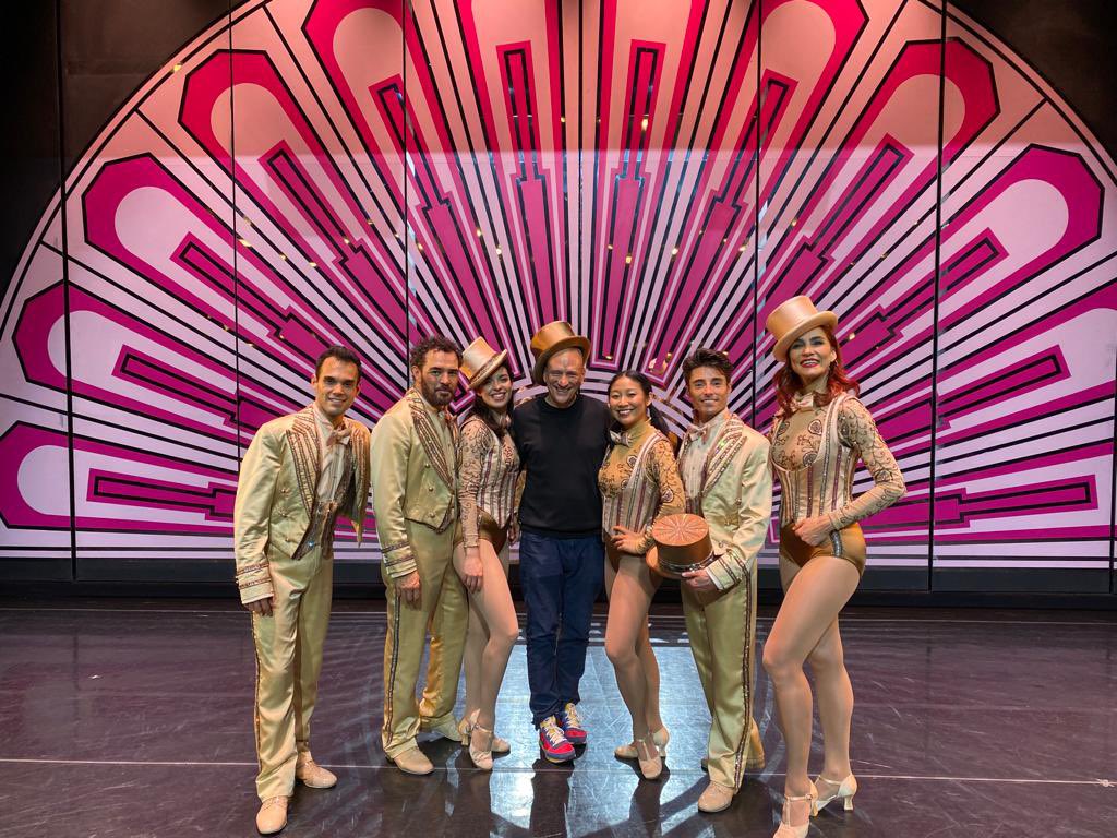A Chorus Line tweet media