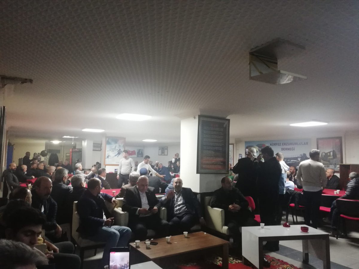 akpartikorfezz's tweet photo. Körfez Erzurumlular Derneği #HERFENE Program Eğlencesine katılım sağladık https://t.co/DGP2917zRi