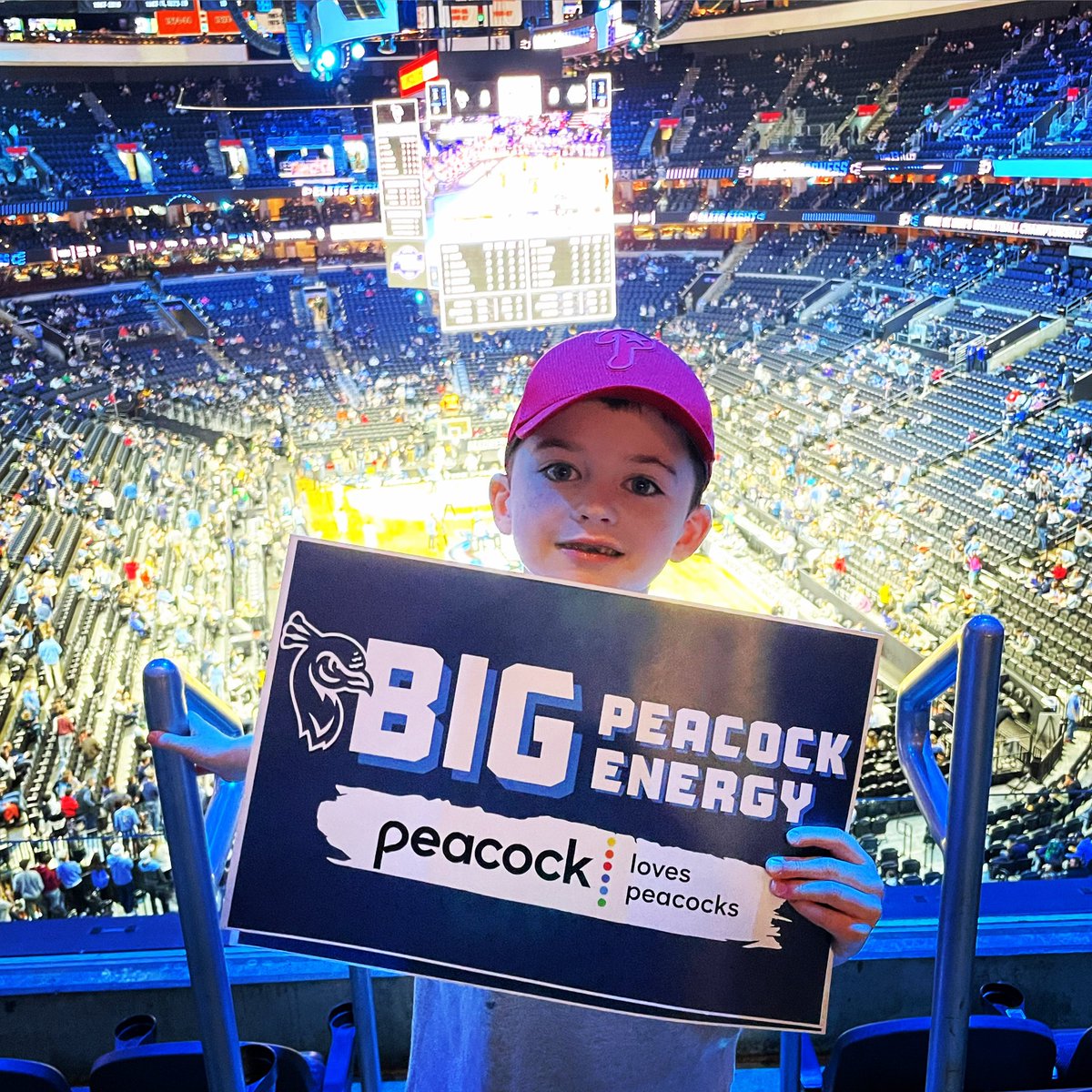 kellyg377's tweet photo. March Madness Part 2! #mmselfie #letsgopeacocks #fearthecock #strutup🦚 #marchmadness #elite8 https://t.co/MmITQGfdNt