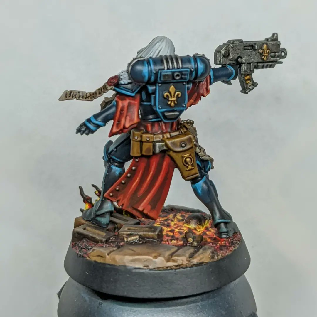 GuRi40k's tweet photo. Reinforcement has arrived! My version of Tariana Palos and a kitbashed dogmata.

#paintingwarhammer #warhammercommunity #warhammer40k #warmongers #sisterofbattle #wepaintminis #adeptasororitas https://t.co/UAX5T0lRmx