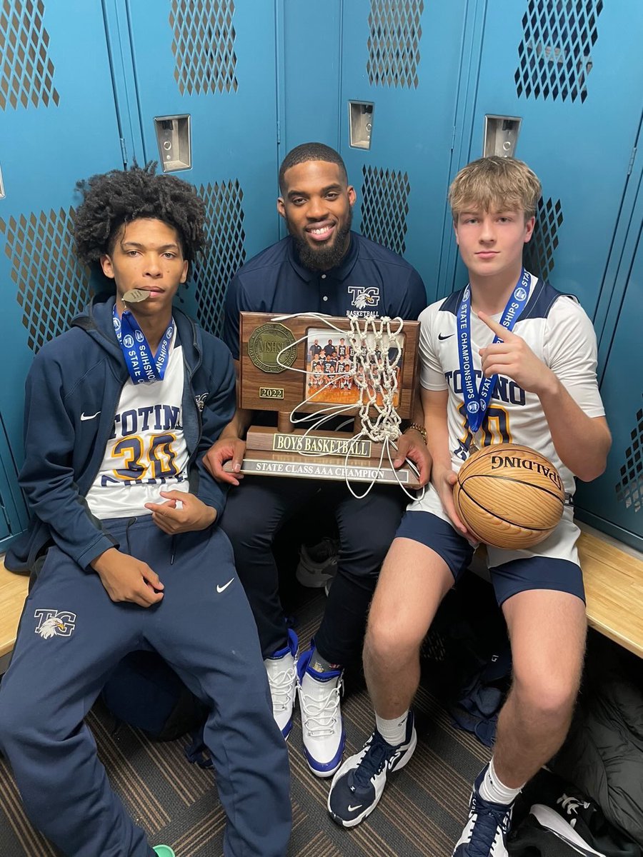 Team1Tyus's tweet photo. Also huge congrats to freshman Chace Watley and Tyler Wagner! 🏆 https://t.co/d0HHoBvhZI