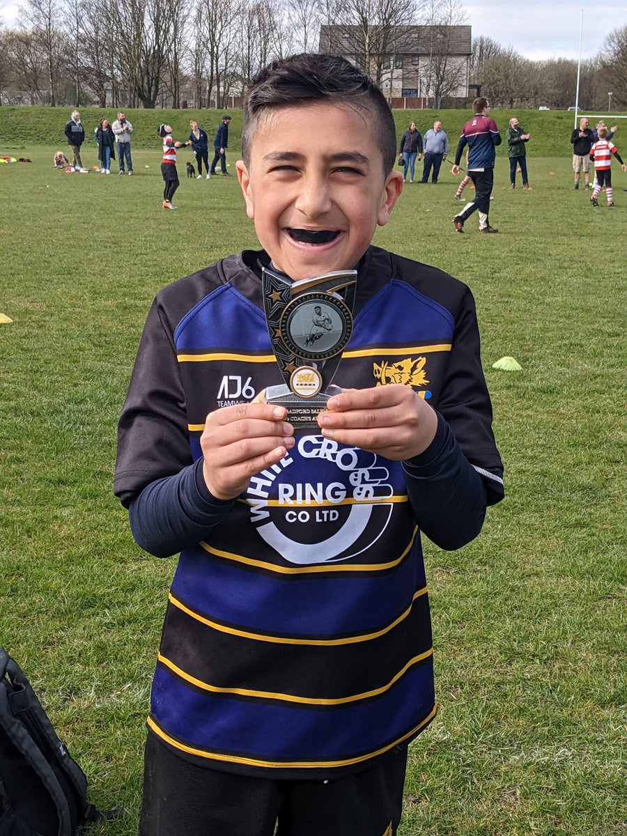 Could this happy chappy at Salem be any happier? What a star ⭐️ <a href="/SalemRFC/">Bradford Salem RFC</a>  <a href="/yorkshire_rfu/">YorkshireRFU</a>  <a href="/WestRugbyRFU/">England Rugby WYorks</a>
